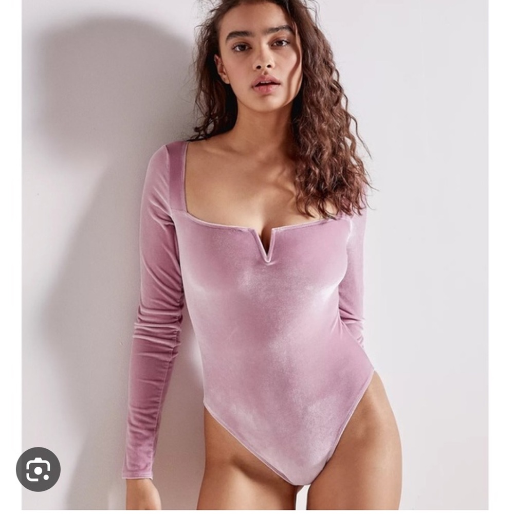 URBAN OUTFITTERS | Lavender Velvet Bodysuit